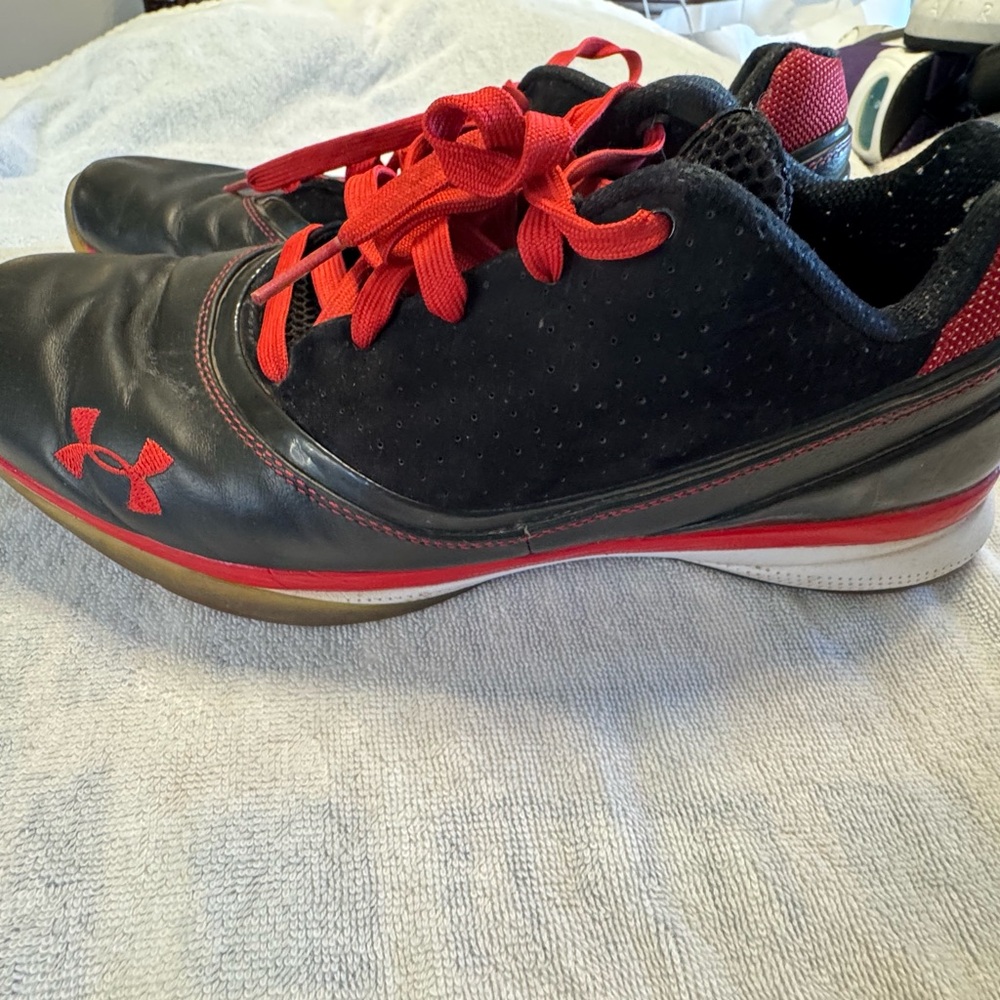 Under Armour Black and Red Low-Top Athletic Sneakers